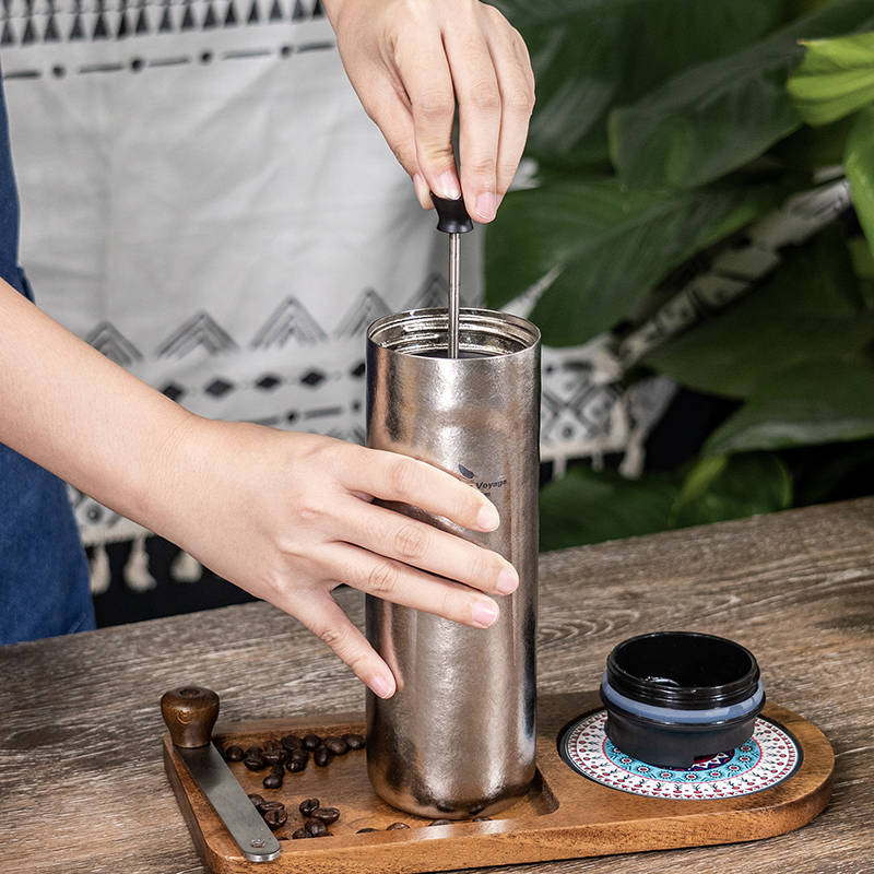 Coffee Tea Press - Boundless Voyage กระติกกาแฟเฟรนช์เพรสไทเทเนียม 450 มล. กระติกน้ำร้อน/เย็นสุญญากาศฉนวนสองชั้น